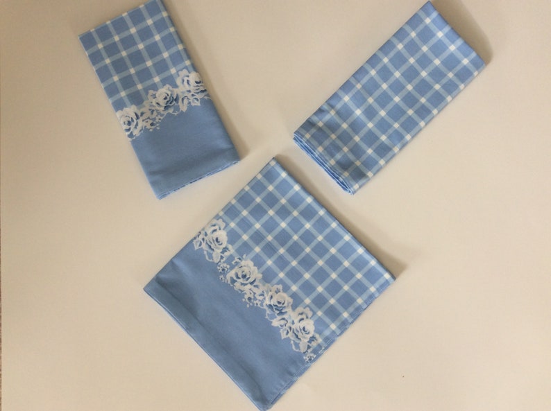 Set of 5 Blue Gingham and Floral Double-sided Cloth Napkins image 2