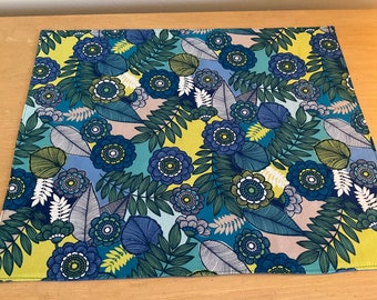 Set of 2 Bold Floral Placemats