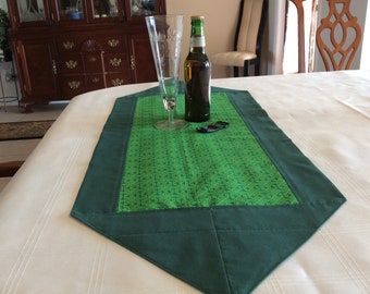 St. Patrick’s Day Table Runner with 4 Matching Napkins