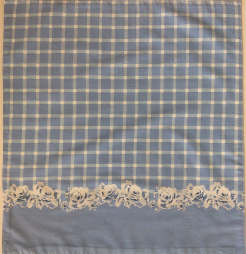 Set of 5 Blue Gingham and Floral Double-sided Cloth Napkins image 3