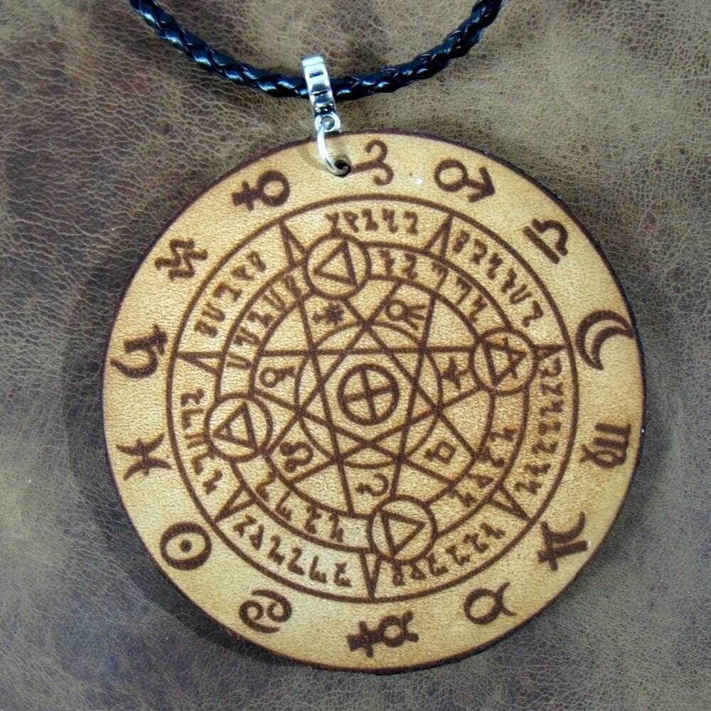 Pendentif en Cuir Véritable Motif Carte Astrale Pour Création de Sautoir
