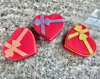Gift box bathbomb, heart gift box, box of chocolate, heart bathbomb, Valentine’s Day gift, Valentine heart, valentines heart bathbomb, red