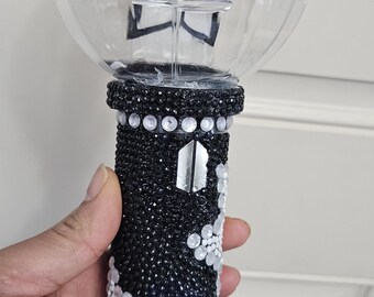 Lightstick inspirado en BTS: solo 2 diseños disponibles.