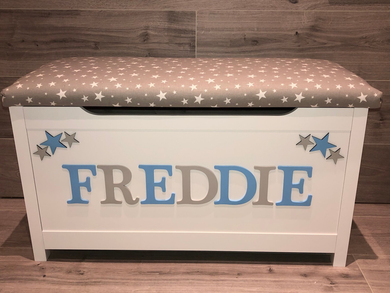 toy box with cushion top seat