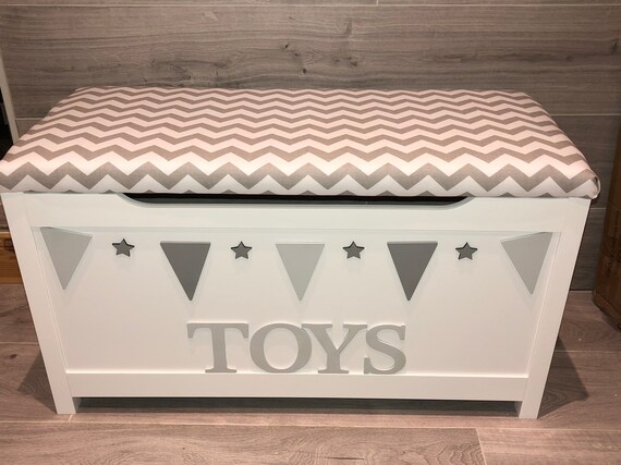 large toy boxes