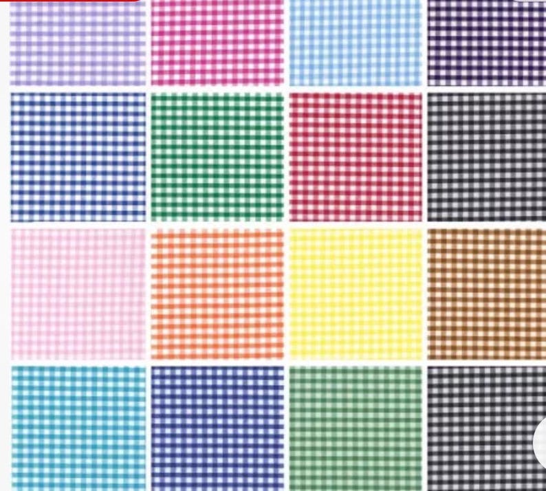 Op de afbeelding: Een raster van zestien vierkante stofstalen met een klassiek gingham-ruitpatroon. De kleuren zijn onder andere lichtpaars, roze, lichtblauw, donkerpaars, koningsblauw, groen, rood, antraciet, lichtroze, oranje, geel, bruin, turkoois, marineblauw, limoengroen en zwart.