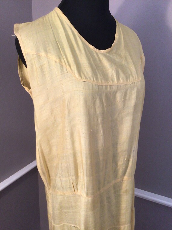 Authentic womans 1920s Yellow raw silk Slip-on Dro