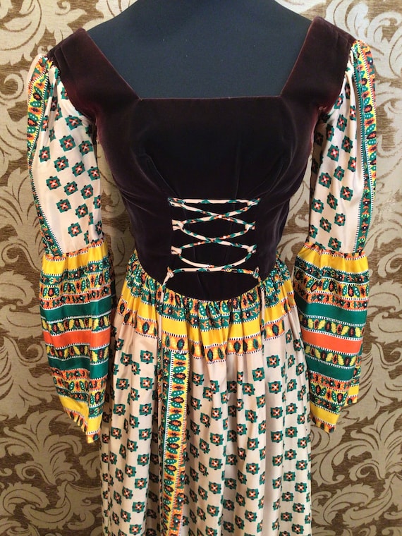 Authentic Vintage 1970s  peasant style Boho Dress - image 2