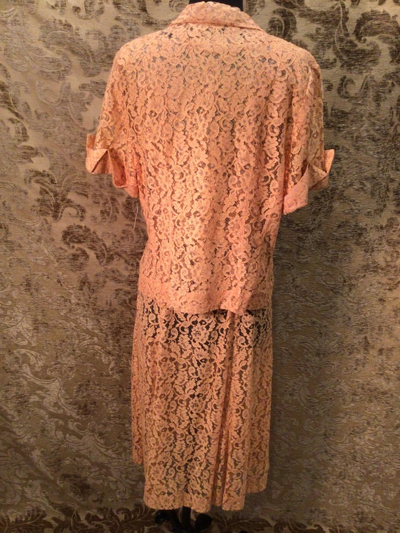 Vintage early 1940s 2pc. Peach Lace Dress and Jac… - image 4