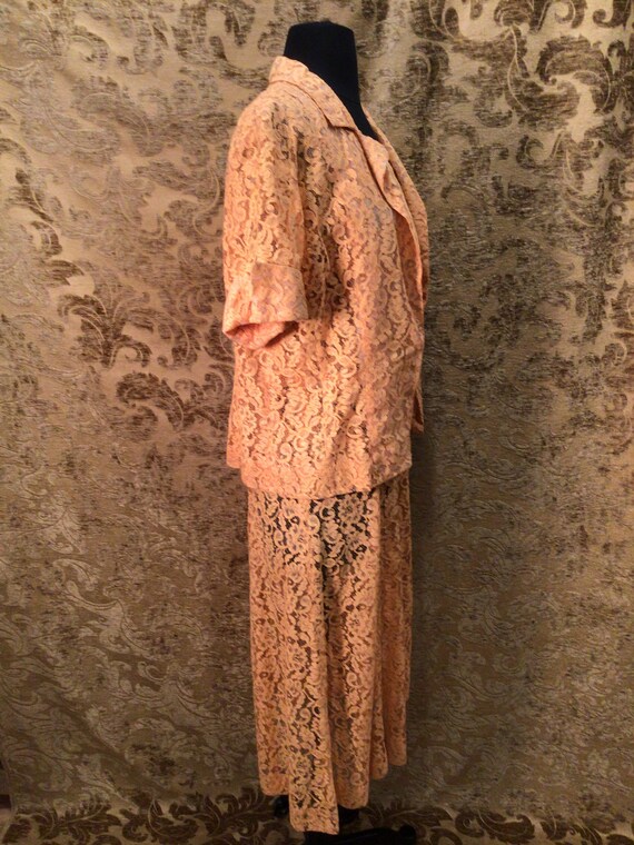 Vintage early 1940s 2pc. Peach Lace Dress and Jac… - image 5