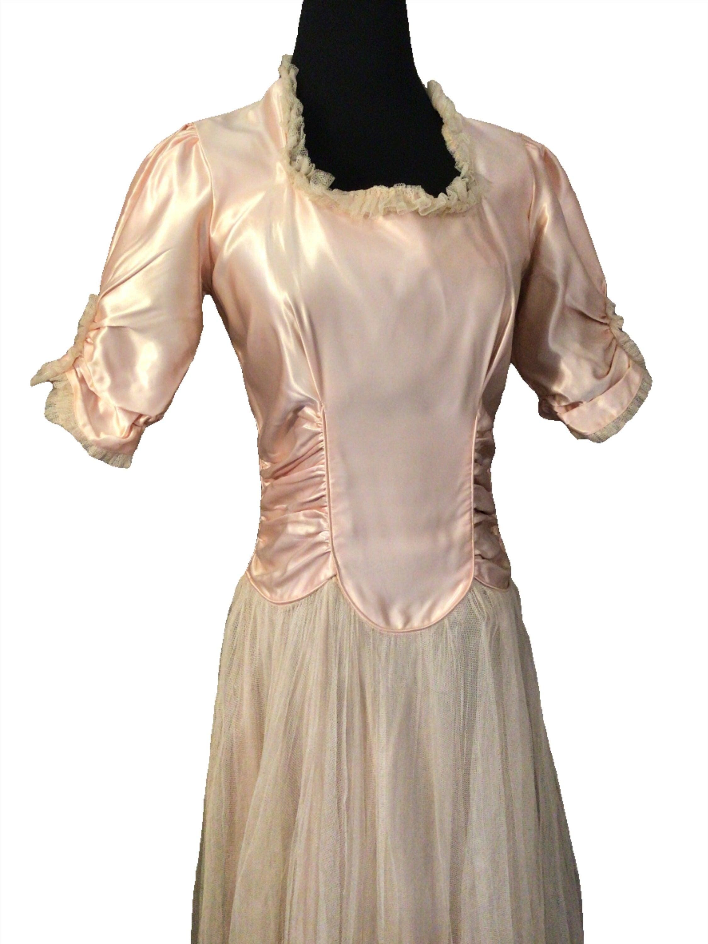 Vintage 1940s Pink Rose Print Gown