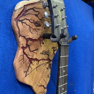 Nuno BettenCourt Style Gitarrenaufhänger Fraktal Kunst Wandhalterung ARTIKEL# GHAFANUNOBETTENCOURT