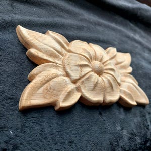 Solid Oak Carved Flower Onlay Furniture Decor Fireplace Decor Mantel Decor Cupboard Decor Wall Decoration Wood Carving