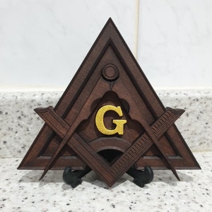 PERSONALISED - Solid Wood Carved Masonic Compass and Square Plaque Freemason Gift Carving Master Lodge Brethren Freemasonry Wood Carving