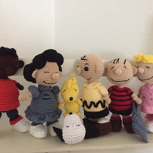 Peanuts gang amigurumi dolls