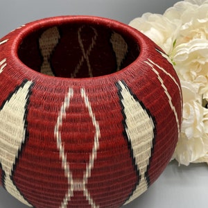 Wounaan Fine Art Vase Bowl Basket WV142