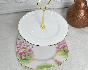 Encantador soporte de pastel/cupcake de 2 niveles. Soporte de pastel escalonado. Fiesta de té, ducha nupcial, ducha de bebé, boda en la playa. Pie de Cupcake, Fiesta del Té.