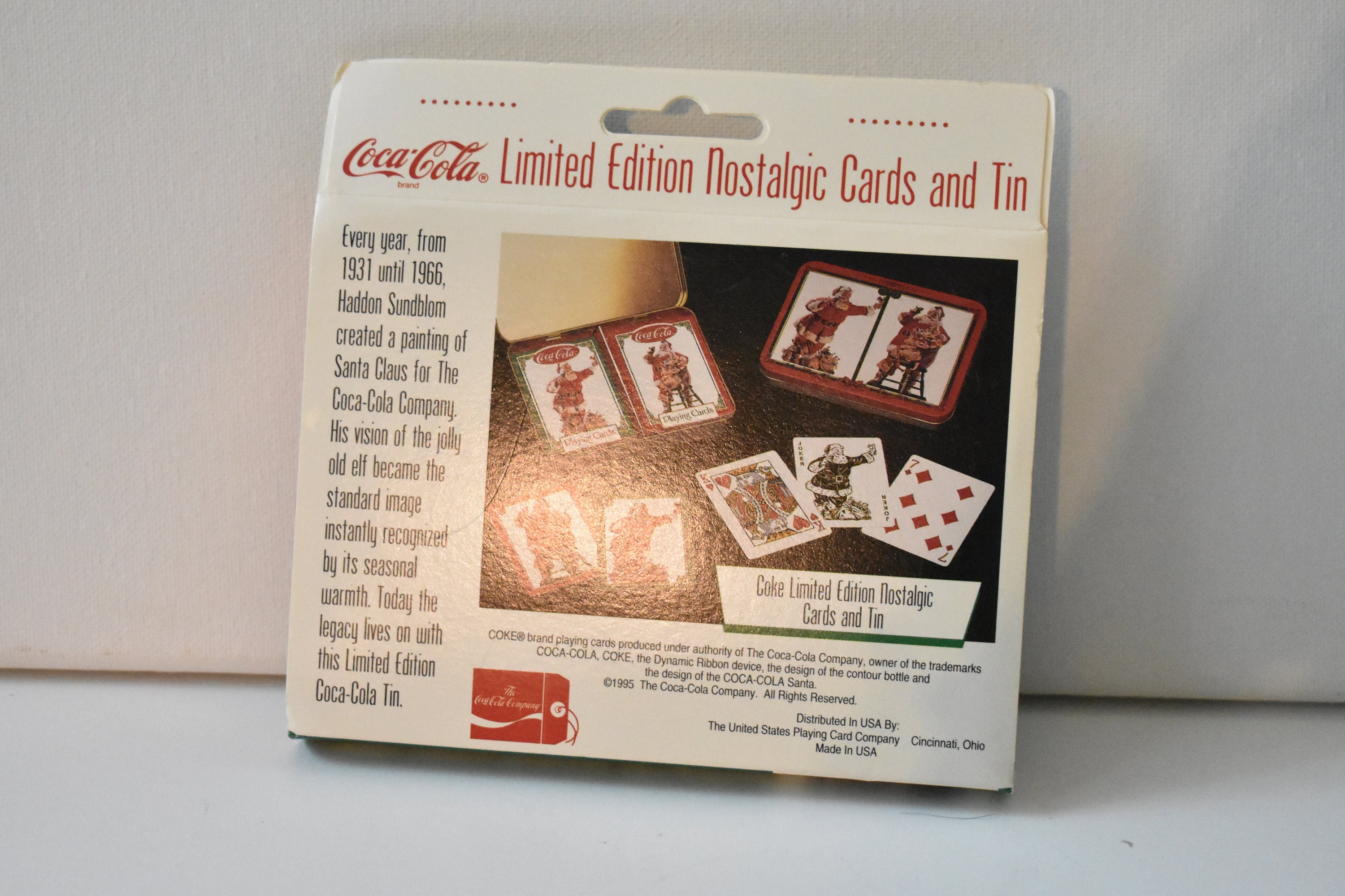 Coca-cola Christmas Santa Nostalgia Playing Cards W/tin 1995