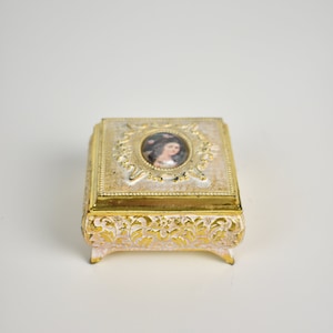 Stunning Japanese Jewelry Box, Metal Hinged Footed, Trinket Box, Decorative Box, Colletible Box, #012521
