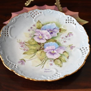 Pansies plate sign by artist, #041222