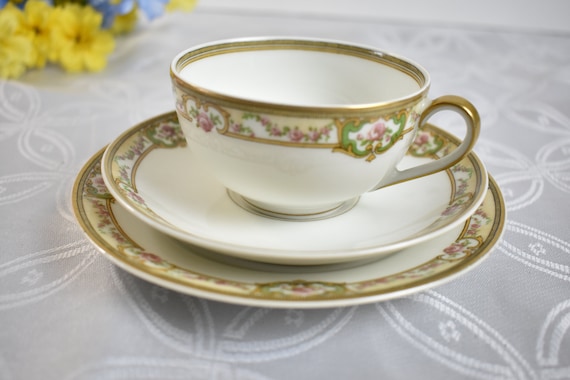 Haviland top tea set