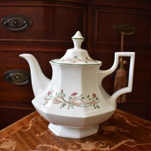 Johnson Brothers Tea Pot - Etsy