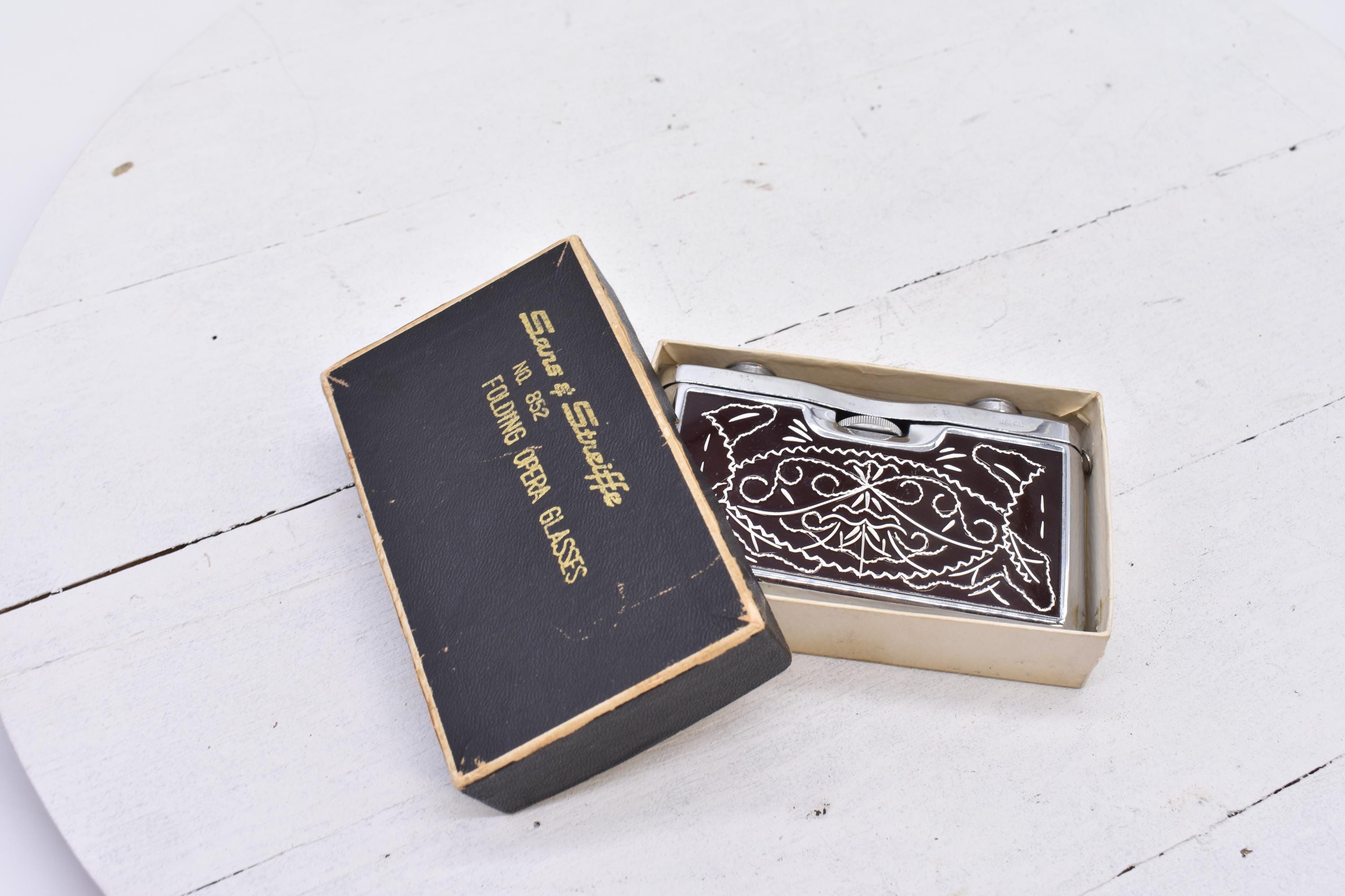 OPÉRA SCANCH Vintage Deep Red Etched Folding Opera Glasses by Sans