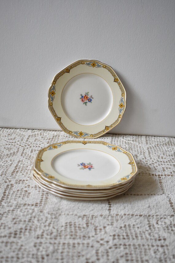 W.H. Grindley & Co Ltd Ivory the Albany Plate Set of 6 England