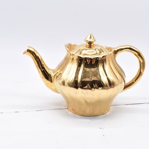 Vintage Arthur Wood Prince  GOLD China Teapot, Fluted Details Golden Teapot