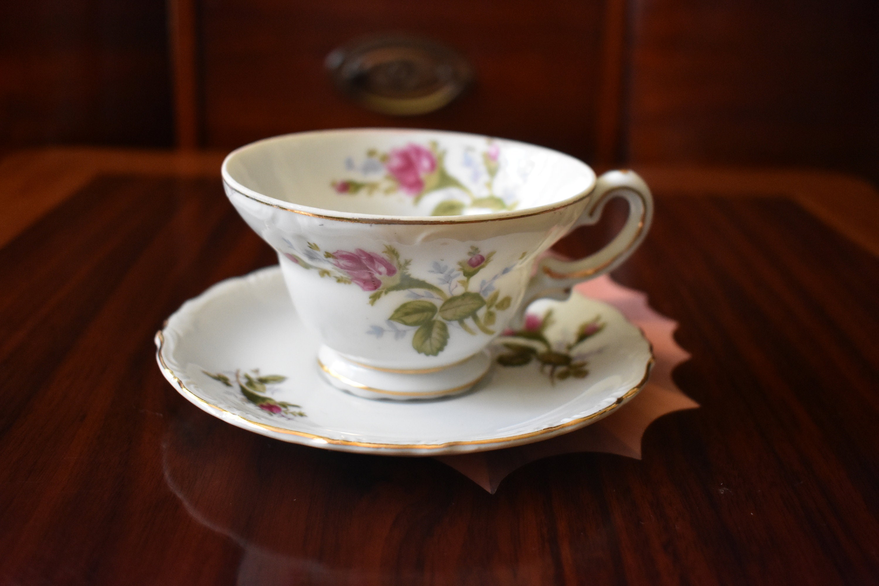 Rose、*****、JAPAN食器&皿セット Roses Japan Porcelain Tea Cup & Saucer, #031922 - Etsy