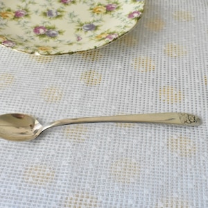 Lunts Silversmith&#39;s Infant feeding spoon with the image of a teddy bear on the handle.  #04202019
