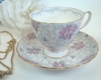Taza de té toscana vintage y platillo gris y rosa Chintz, #110922