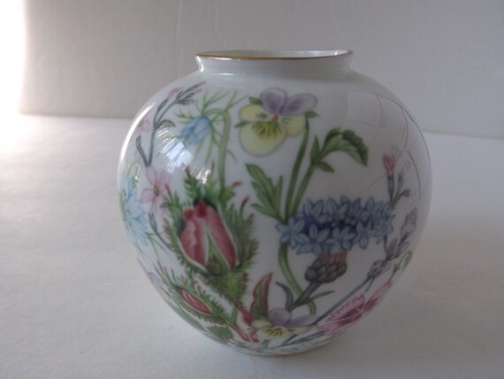 Aynsley Wild Tudor Small Vase 3 Tall Fine English Bone Etsy