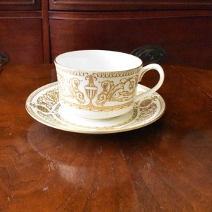 Royal Worcester, Royal Worchester &quot;Hyde Park&quot;  Cup & Saucer, #082122
