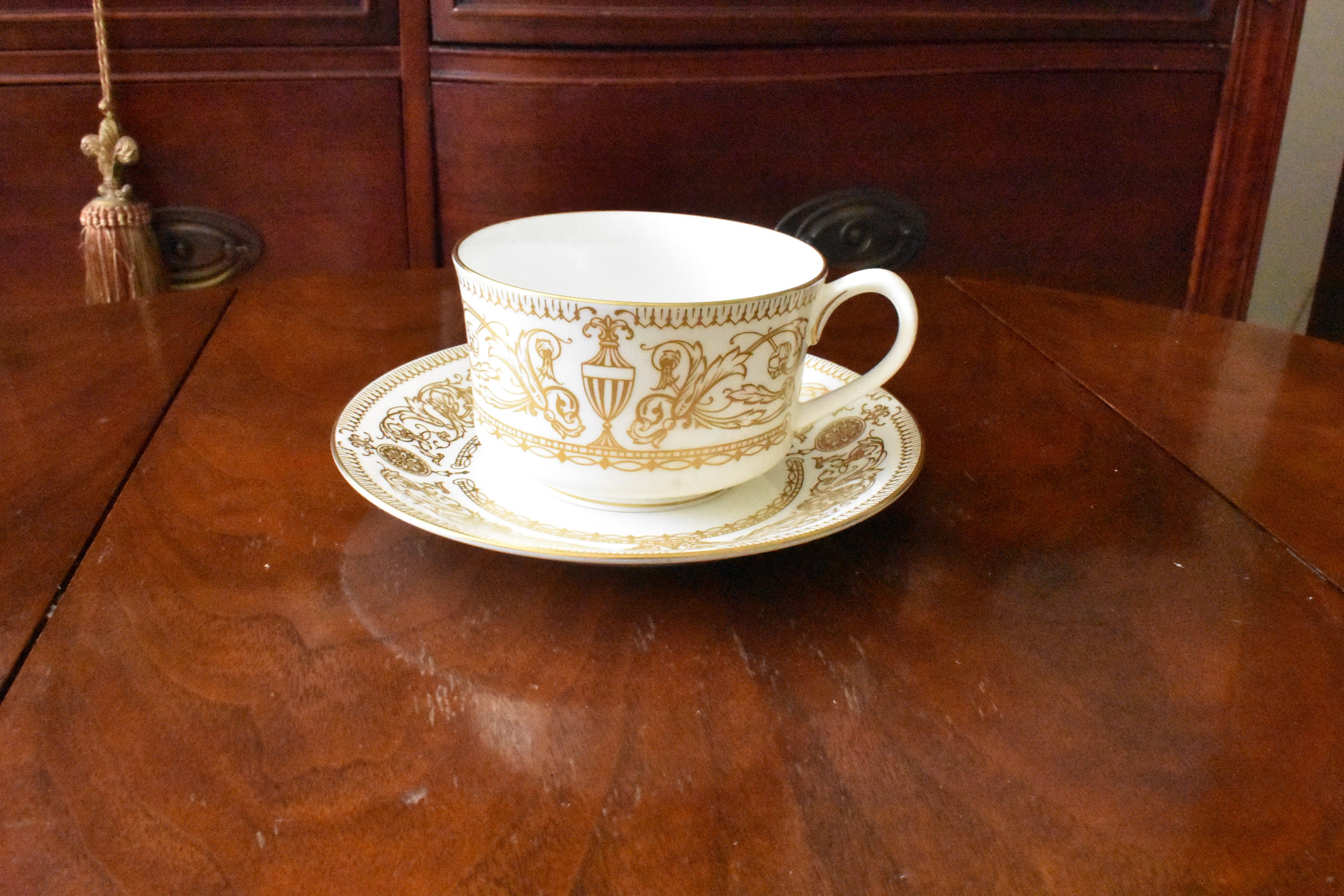 Royal Worcester Hyde Park China - Etsy