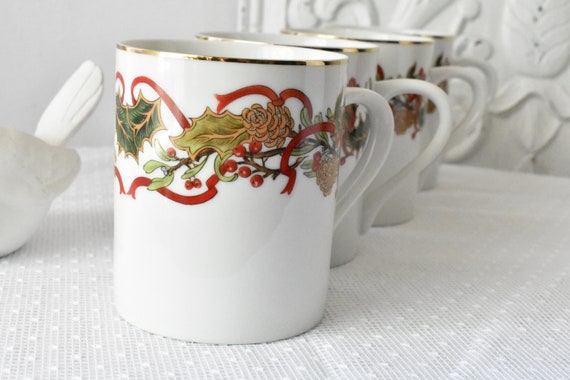 ANDREA BY SADEK Japan Christmas Garland Coffee Cups Mugs set 4, #D2