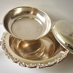 Vintage Silver-plated Chafing Dish with Wooden Handle and Lid