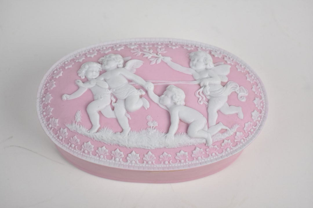 Pink Decorative Box With Cherubs, Vintage Trinket Box, Wedding Table