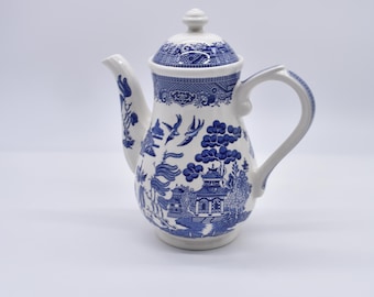 Churchill England Blue Willow Schokoladenkanne Blue Willow Kaffeekanne Blue Willow Teekanne Churchill England Blue and White Porzellan