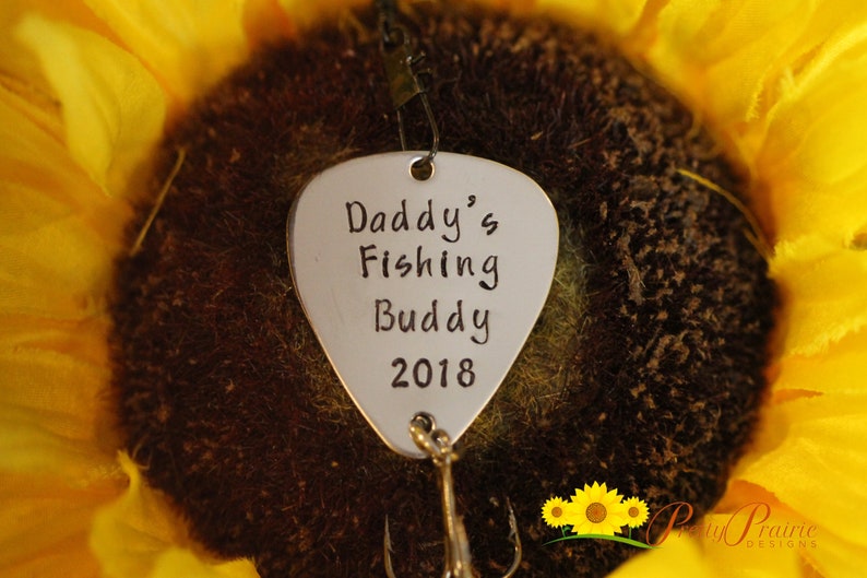 Daddy's Fishing Buddy Lure, Custom Fishing Hook, Father's Day Gift, New Dad Present, Baby Reveal, Angler Gift, Hand Stamped Fishing Lure image 2