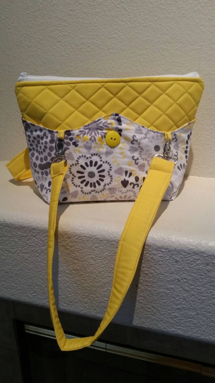 White Quilted Purse 