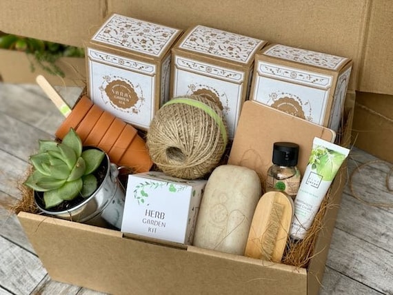 Gardeners Hamper, Christmas gift for gardeners, Gardening gift box, Gardeners gift hamper, Gardeners gift, Succulent gift hamper