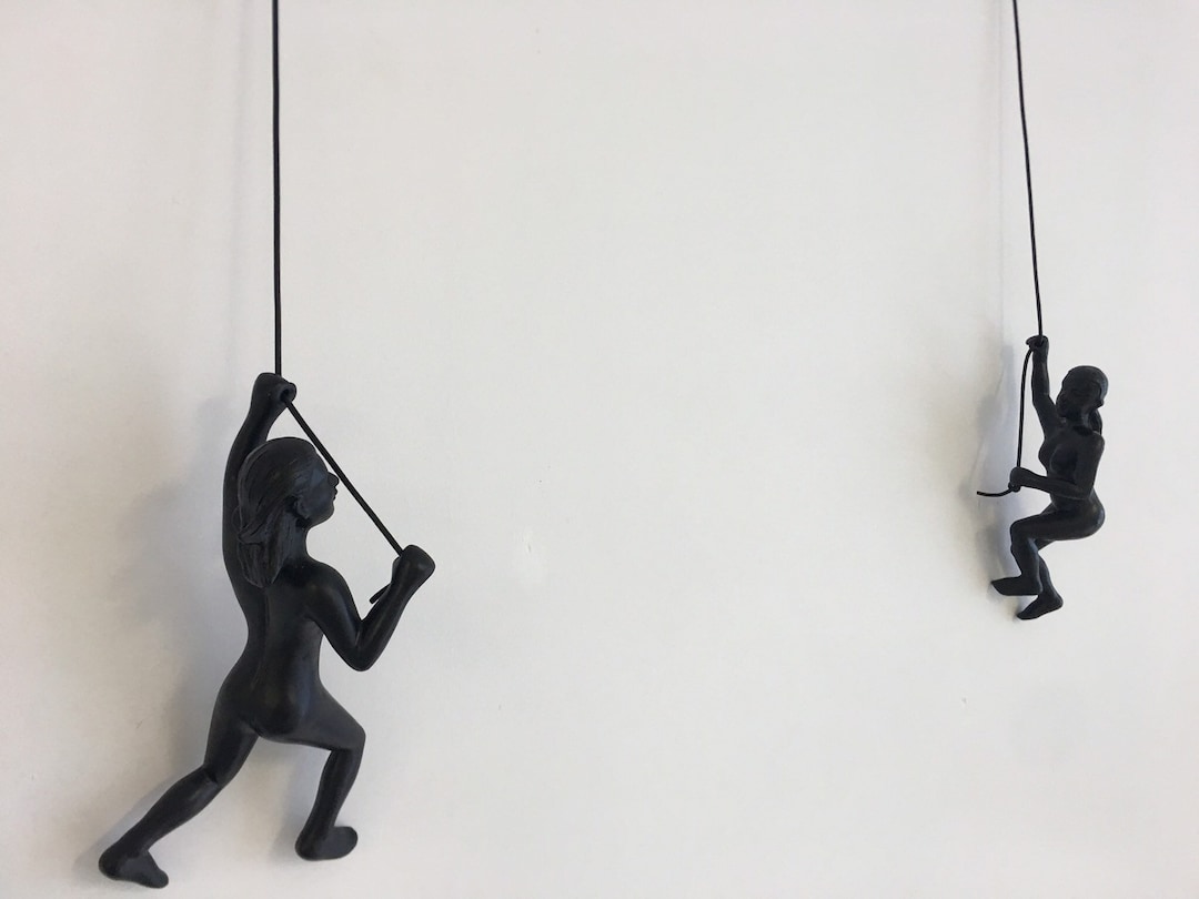 2 Piece Climbing Sculpture Wall Art Gift for Home Decor Interior Design