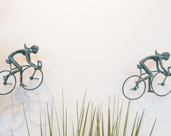 2 piece 3D Sculpture Bicycle Wall Art Gift For Home Decor Interior Design UNIQUE AND AMAZING floating Couple Ladies Bronze