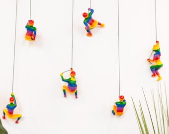 6 Piece Climbing Sculpture Wall Art Gift For Home Decor Interior Design Rock Climber Climbing Man Contemporary Artwork Resin RAINBOW