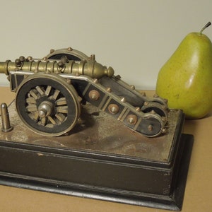 Steampunk Art Field Cannon, 18th Century Military Cannon, Mid Century Military Finds, FREE PRIORITY SHIPPING!!