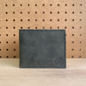 Cartera de cuero hecha a mano