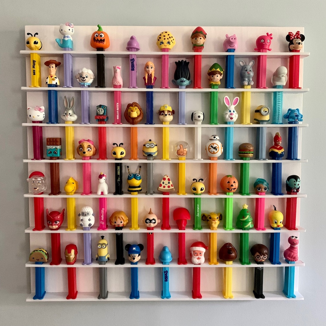 68 Wall PEZ Dispenser Display Holds 68 22 x 25 Pine Wood Clear