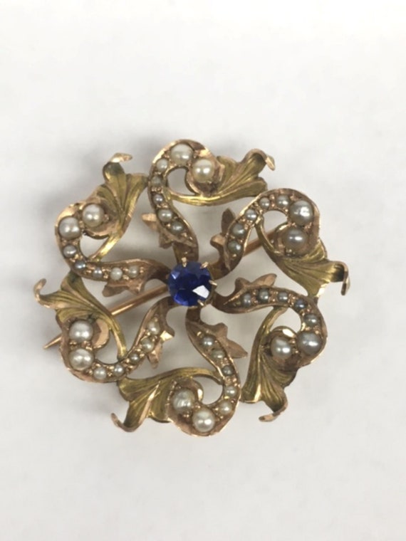 10 KT Sapphire and Pearl Brooch - image 1