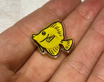 Yellow Tang Pin - reef pin, aquarist gift, yellow tang  gift, aquarist pin, aquarium pin, surgeonfish, aquaculture